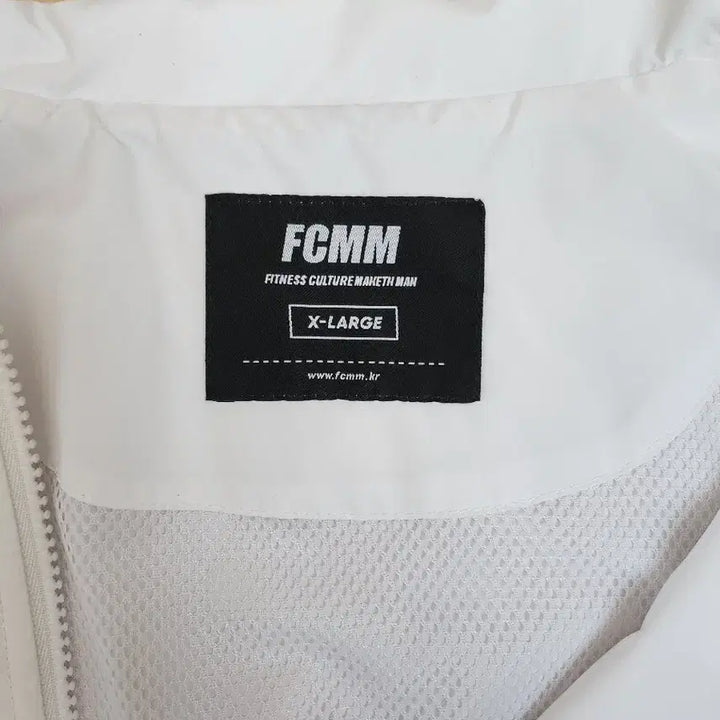 [SOLD OUT] FCMM 바람막이 자켓 화이트 XL