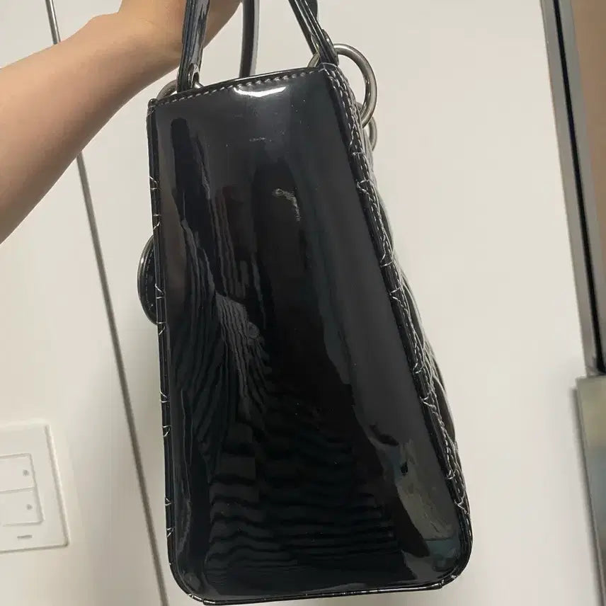 [BUNJANG] Dior Lady Dior Medium Black Patent Leather Handbag / 디올 레이디백 블랙 페이던트 미디움