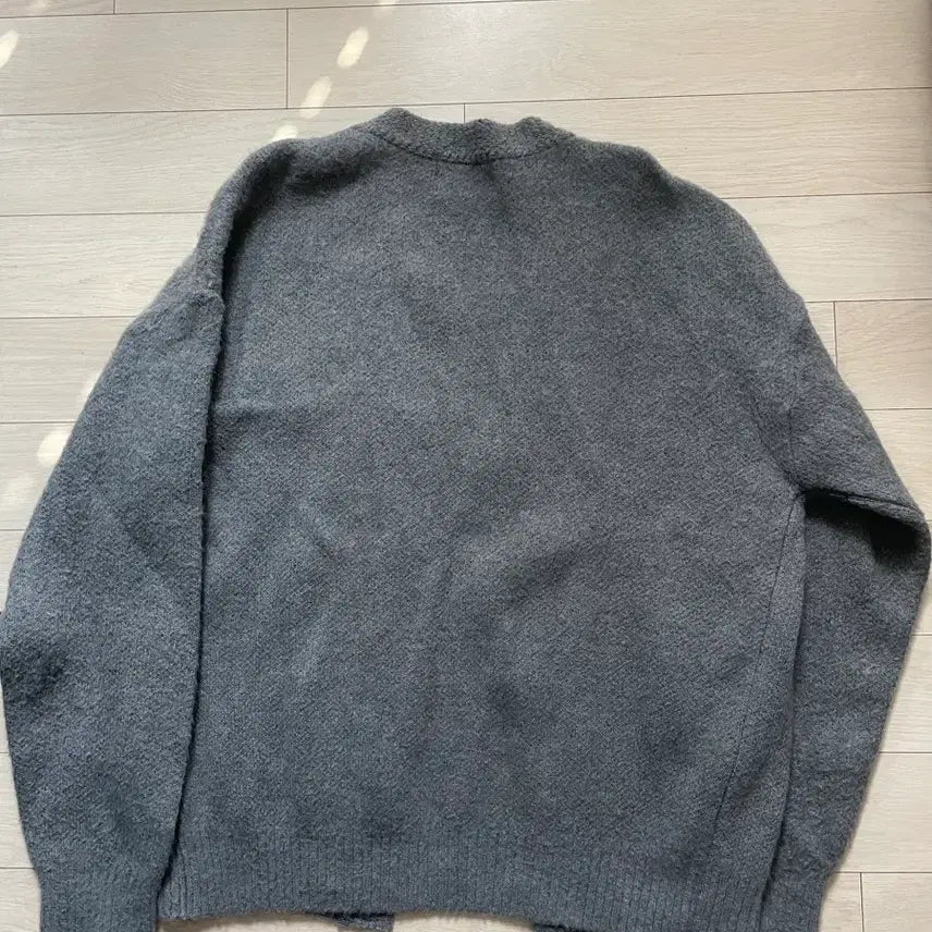 [BUNJANG] Art if Acts Cardigan / 아트이프액츠 가디건