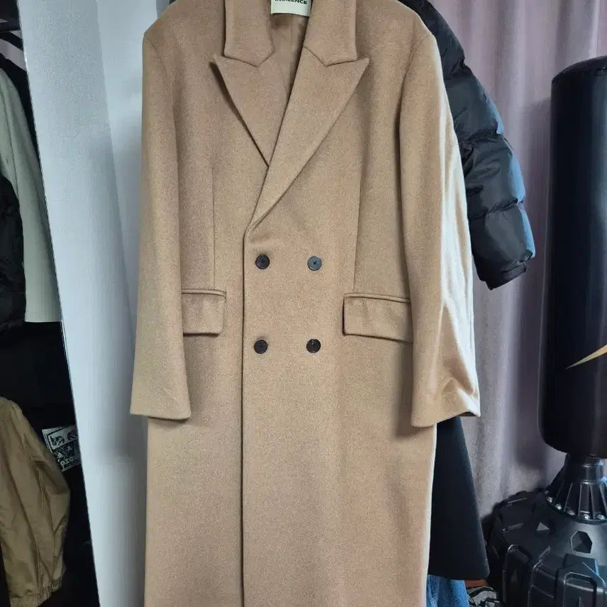 [SOLD OUT] 인사일런스 캐시미어 더블 코트 L사이즈