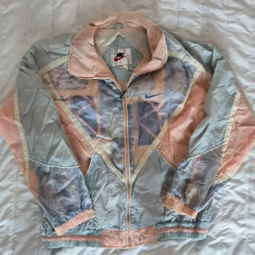 [BUNJANG] Nike Old School Windbreaker / 나이키 올드스쿨 바람막이 핑크색 하늘색 딸기우유 스우시