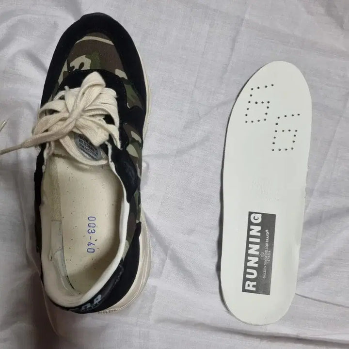 [SOLD OUT] 골든구스 러닝솔 카모 스니커즈 40