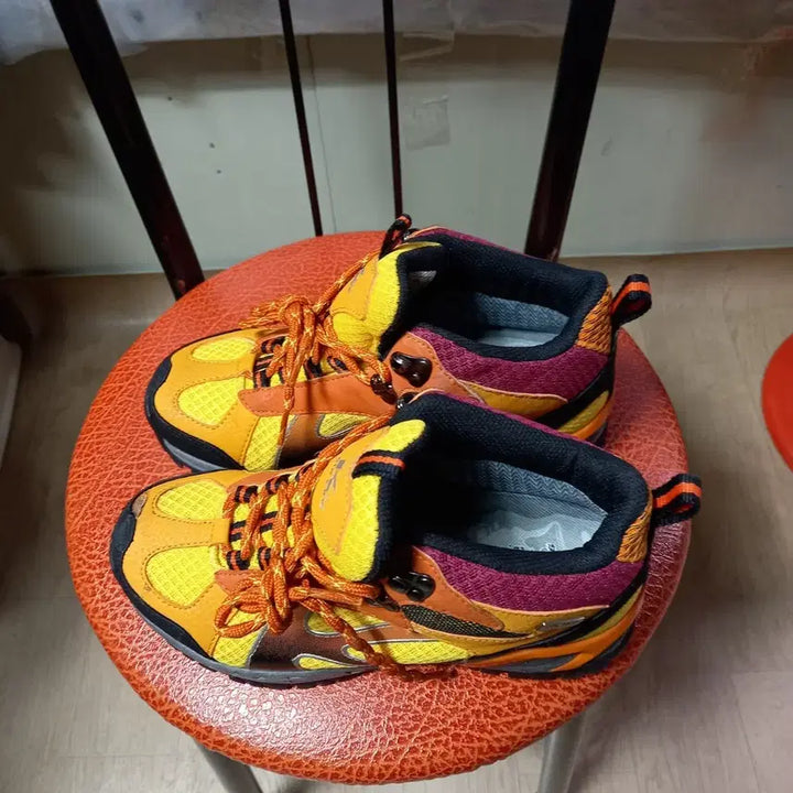 [BUNJANG] KOLPING Hiking Boots Yellow Orange 235 / 콜핑 등산화 KOLPING 옐로우 오렌지 235