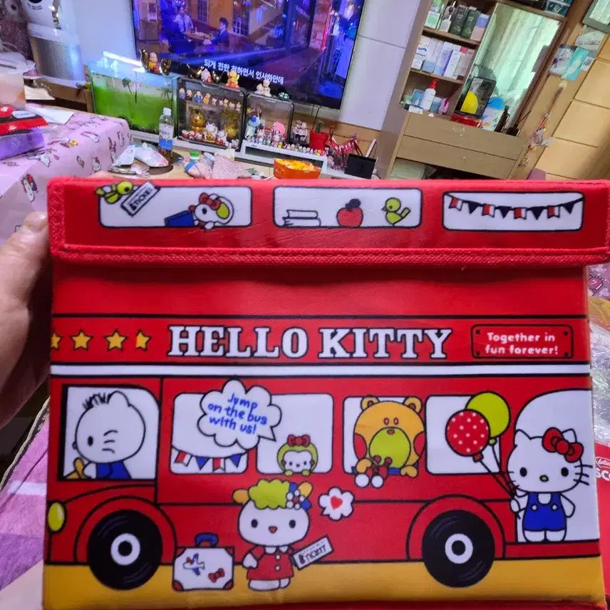 [BUNJANG] Hello Kitty Bus Storage Box (New) / 헬로키티 버스 모양 수납 정리함(새상품)