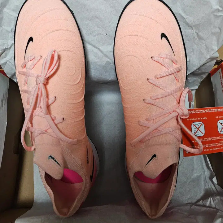 [BUNJANG] Nike Phantom GX 2 Pro TF Futsal Shoes / 나이키 팬텀 GX 2 프로 TF 풋살화
