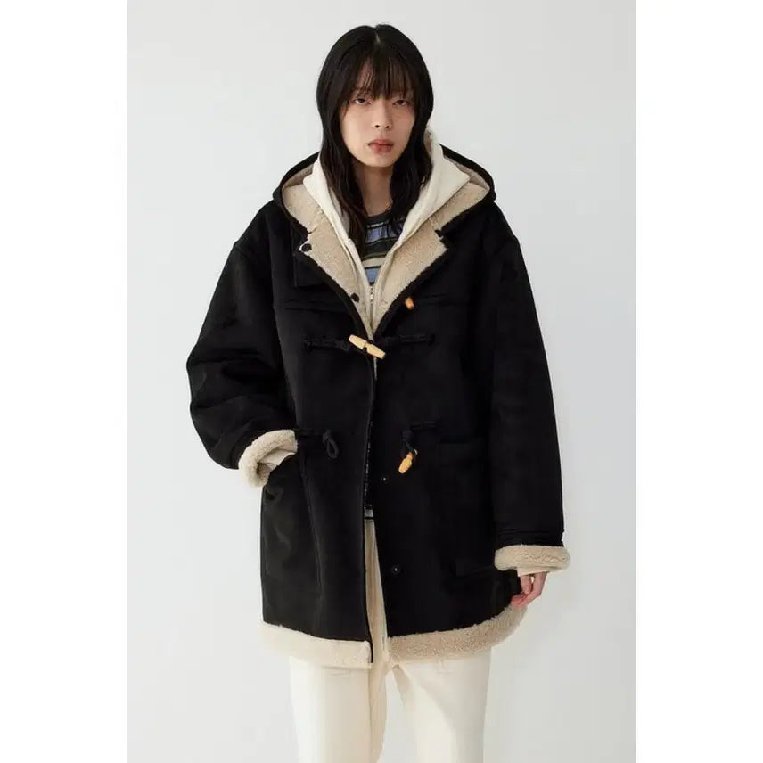 [BUNJANG] Studio Tomboy Hooded Mustang Jacket / 스튜디오 톰보이 후드 무스탕 블랫