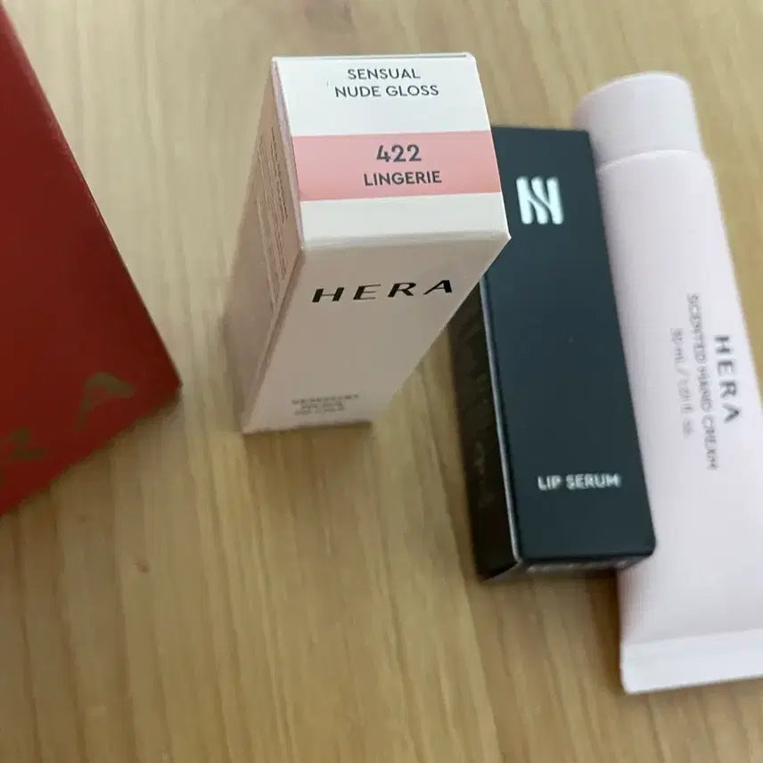 [BUNJANG] Hera Sensual Nude Gloss or Balm / 미개봉 새상품 헤라 란제리 센슈얼 누드 글로스 422호 핸드크림 립세럼