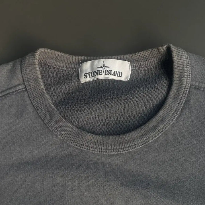[BUNJANG] Stone Island Embroidered Patch Sweatshirt / [L] 스톤 아일랜드 자수 와펜 맨투맨