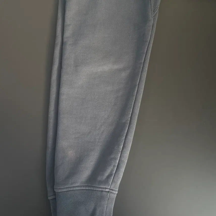 [BUNJANG] Stone Island Embroidered Patch Sweatshirt / [L] 스톤 아일랜드 자수 와펜 맨투맨