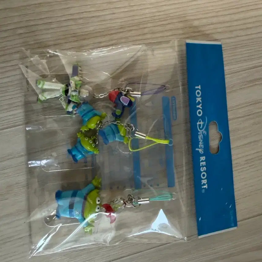 [BUNJANG] Tokyo Disneyland Toy Story Buzz Lightyear &amp; Alien Keyring / 도쿄 디즈니랜드 토이스토리 키링