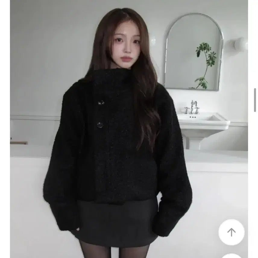 [BUNJANG] Avely Short Coat / 숏코트 에이블리
