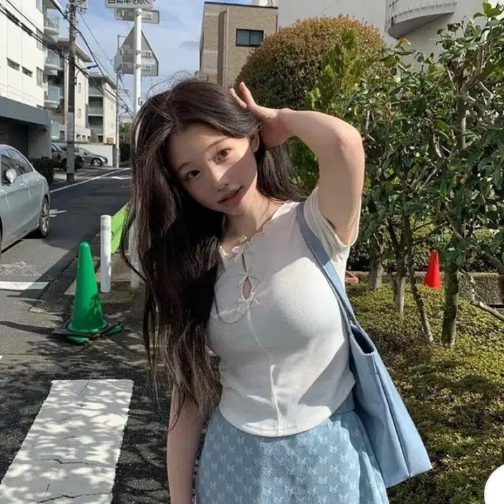 [BUNJANG] Young &amp; Rich Lovelyz White T-Shirt / 영앤리치 러블리즈 티 화이트 반팔티 에이블리 지그재그