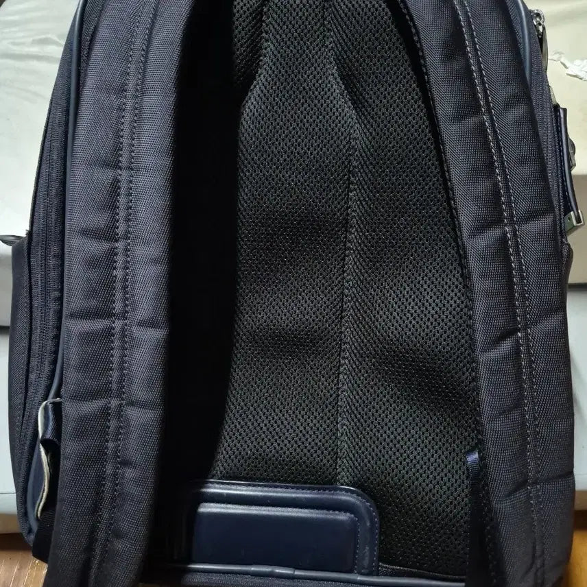 [BUNJANG] TUMI Arrive Kingsford Expandable Bulletproof Backpack / 투미 TUMI 어리베킹스포드 라인 방탄백팩 확장형