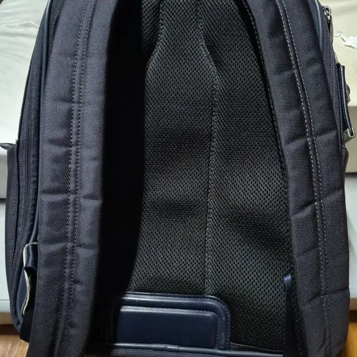 [BUNJANG] TUMI Arrive Kingsford Expandable Bulletproof Backpack / 투미 TUMI 어리베킹스포드 라인 방탄백팩 확장형