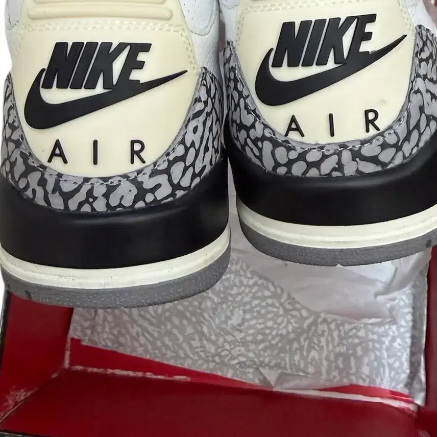 [BUNJANG] Air Jordan 3 Retro White Cement Reimagined Sneakers / 조던 3 레트로 화이트 시멘트 리이매진드