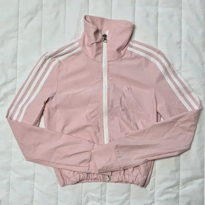 [BUNJANG] Adidas Strawberry Milk Cropped Track Top Pink Jersey / 아디다스 져지 딸기우유 크롭 트랙탑 핑크져지 대장템 운동복