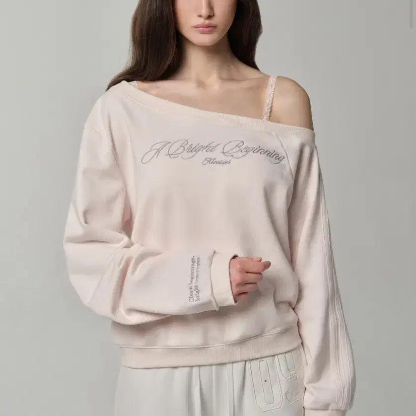 [BUNJANG] Clacier Bright Beginning Off-Shoulder Sweatshirt Pink / 클리시어 브라이트 비기닝 오프숄더 탑 맨투맨 핑크