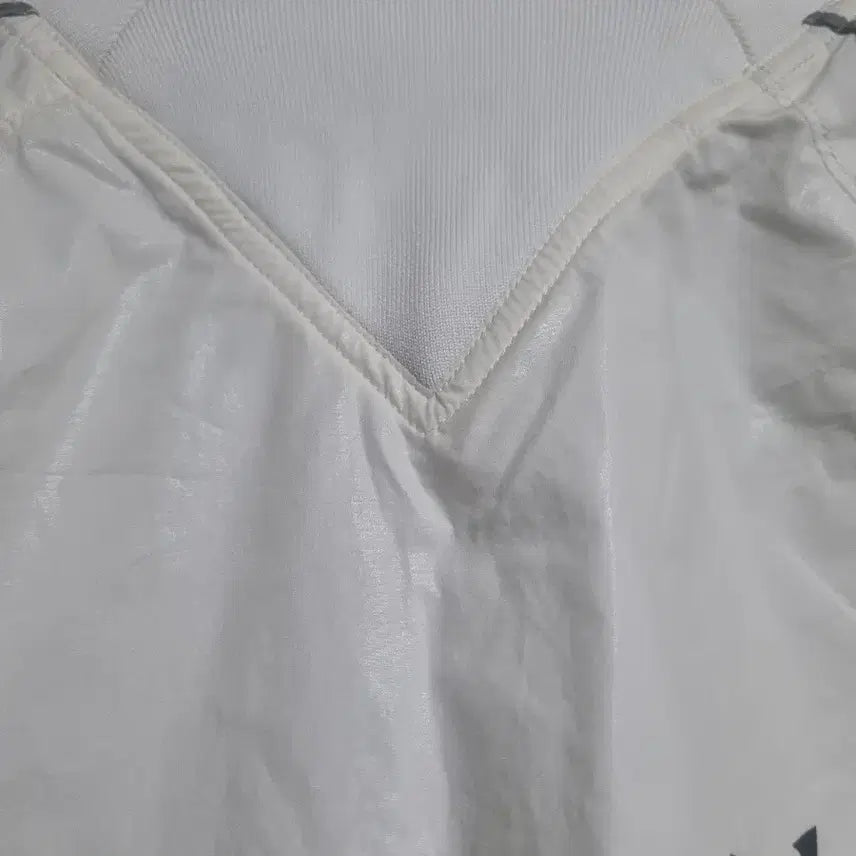 [BUNJANG] KODAK White Windbreaker T-Shirt / KODAK 코닥 화이트 바람막이 티셔츠90 오버핏
