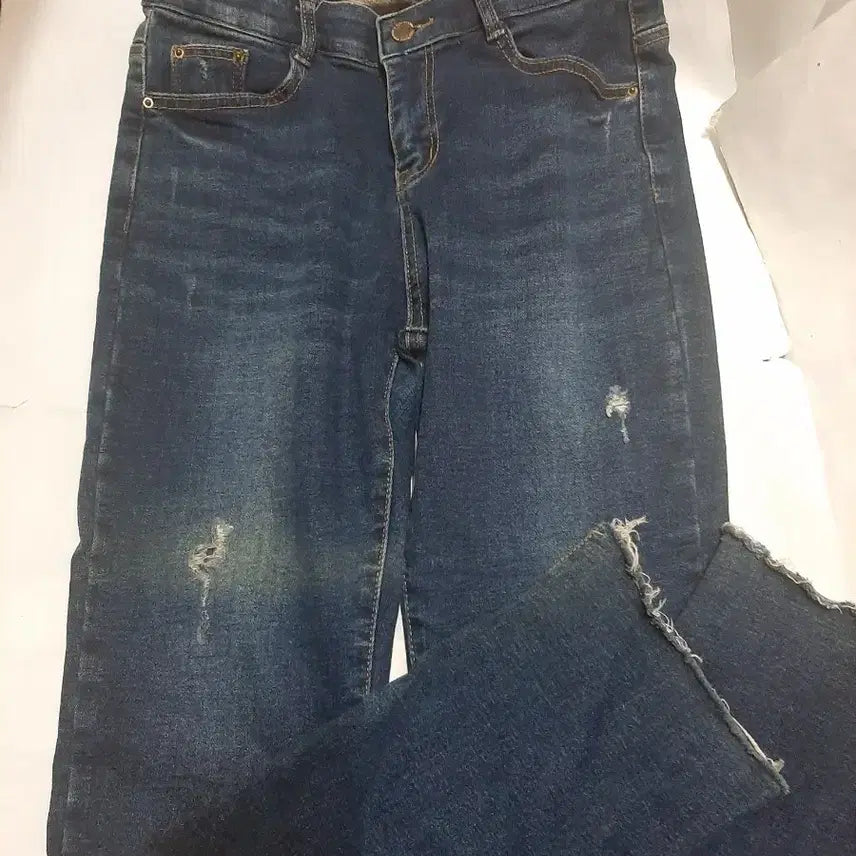 [BUNJANG] Distressed Wash Denim Stretch Long Jeans / 데미지 워싱 데님 스판 긴 청바지