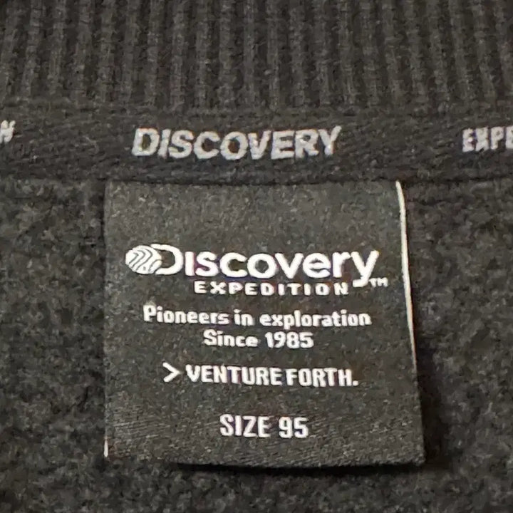 [BUNJANG] Discovery Black Sweatshirt / 디스커버리 검정색 맨투맨 티셔츠