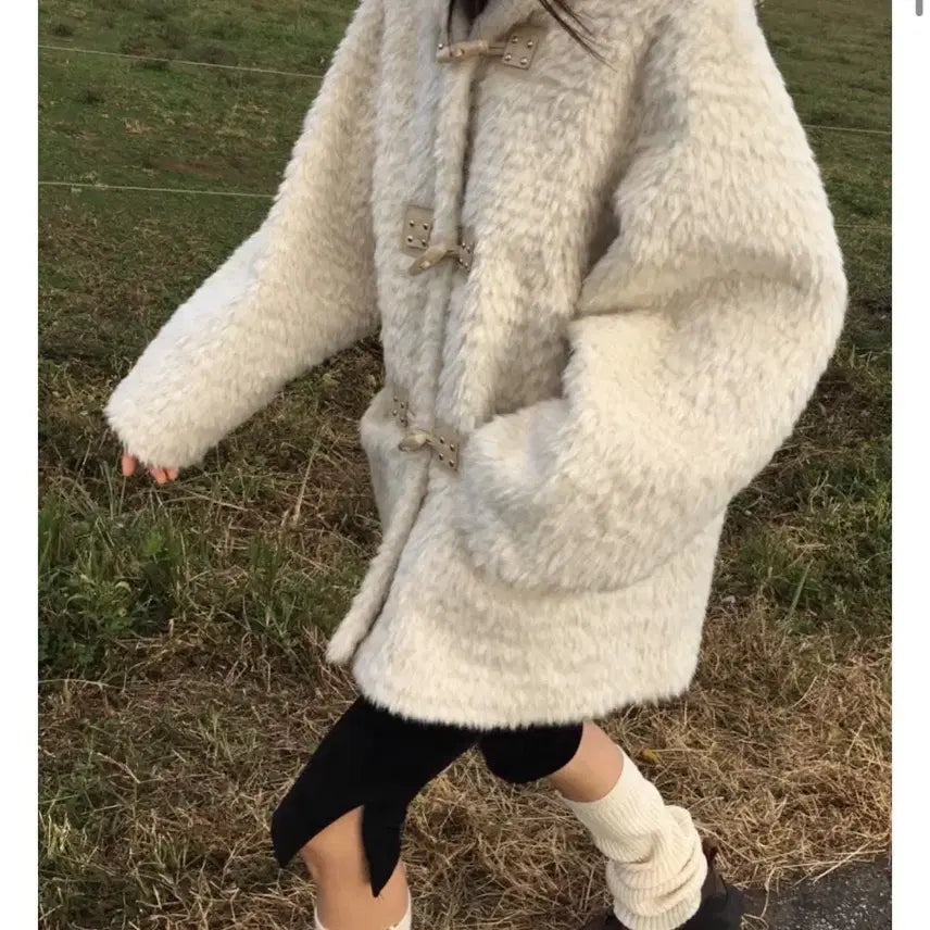 [SOLD OUT] 위아 슈페너 후드 무스탕 오버핏 데일리 떡볶이코트 반코트 울코트 겨울코트