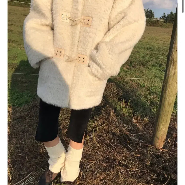 [SOLD OUT] 위아 슈페너 후드 무스탕 오버핏 데일리 떡볶이코트 반코트 울코트 겨울코트