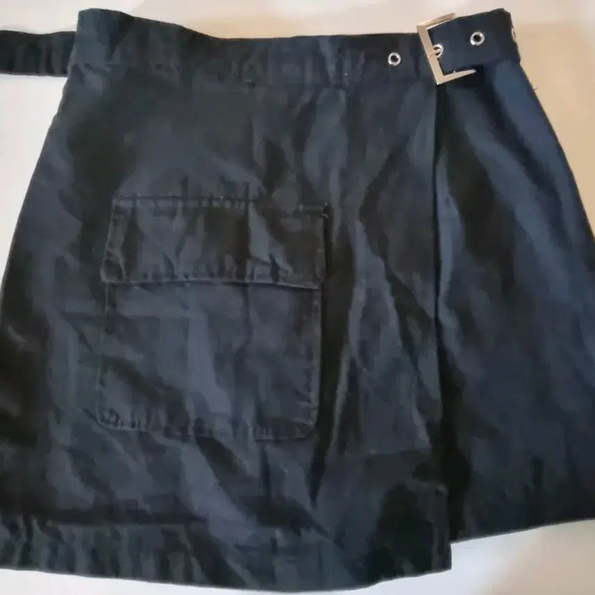 [BUNJANG] Black Belt Mini Skirt / 블랙 벨트 장식 미니 스커트 중고