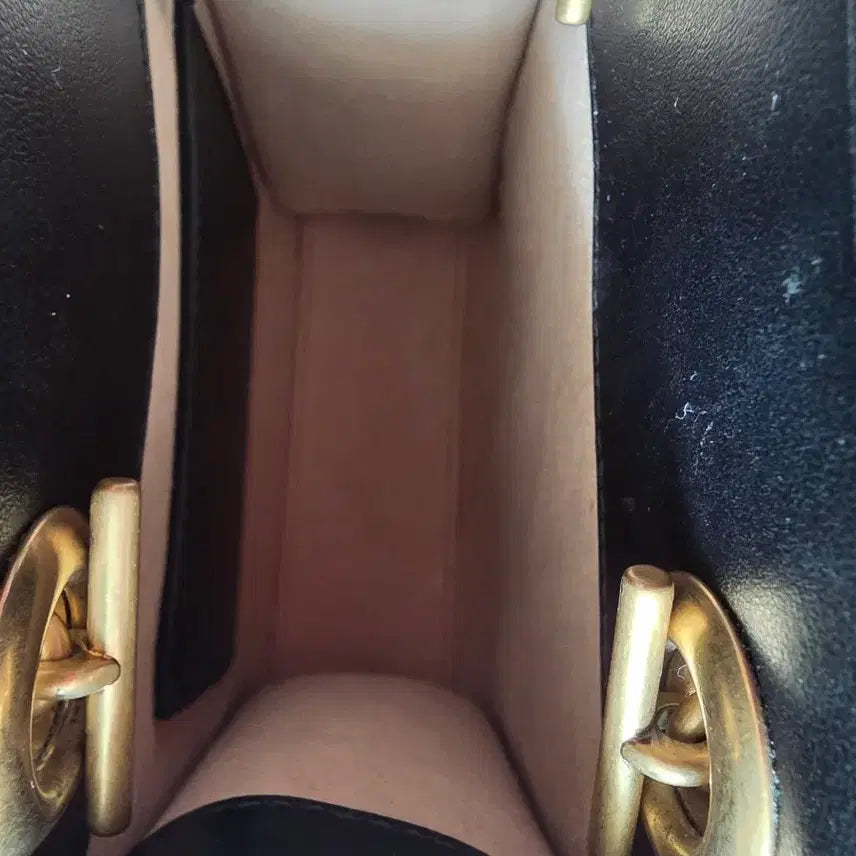 [BUNJANG] Gucci Marmont Matelassé Mini Crossbody Bag / 구찌마몬트마틀라세 미니크로스백