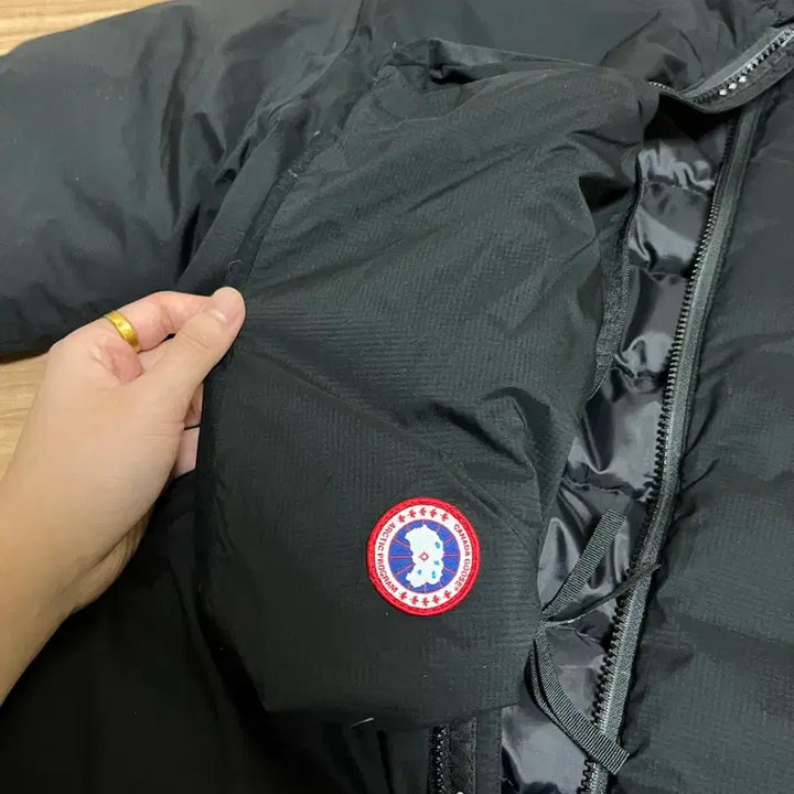 [BUNJANG] Canada Goose Lodge Puffer Jacket Black (M) / 캐나다구스 롯지 패딩 블랙 (M)