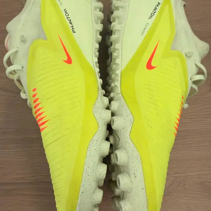 [BUNJANG] Nike React Phantom 6 Low Pro TF (295mm) / 나이키 풋살화 리액트 팬텀 6 로우 프로 TF 295mm