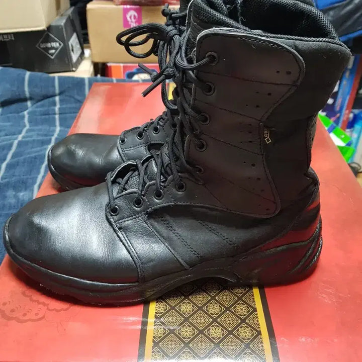 [BUNJANG] Treksta Black Tactical Zipper Walker Boots 260R / 트렉스타 검정색 택티컬 워커 지퍼 부츠 260R 판매