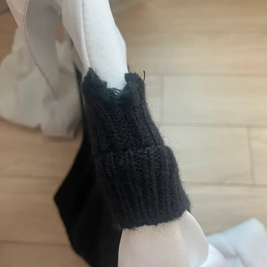 [BUNJANG] White Shirt and Black Knit Vest Set / 흰색셔츠 검정니트조끼 세트