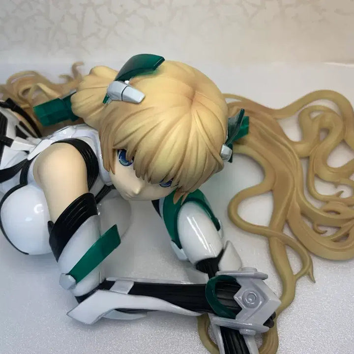 [BUNJANG] Expelled from Paradise Angela 1/4 Figure / 낙원추방 프링 안젤라 1/4 피규어