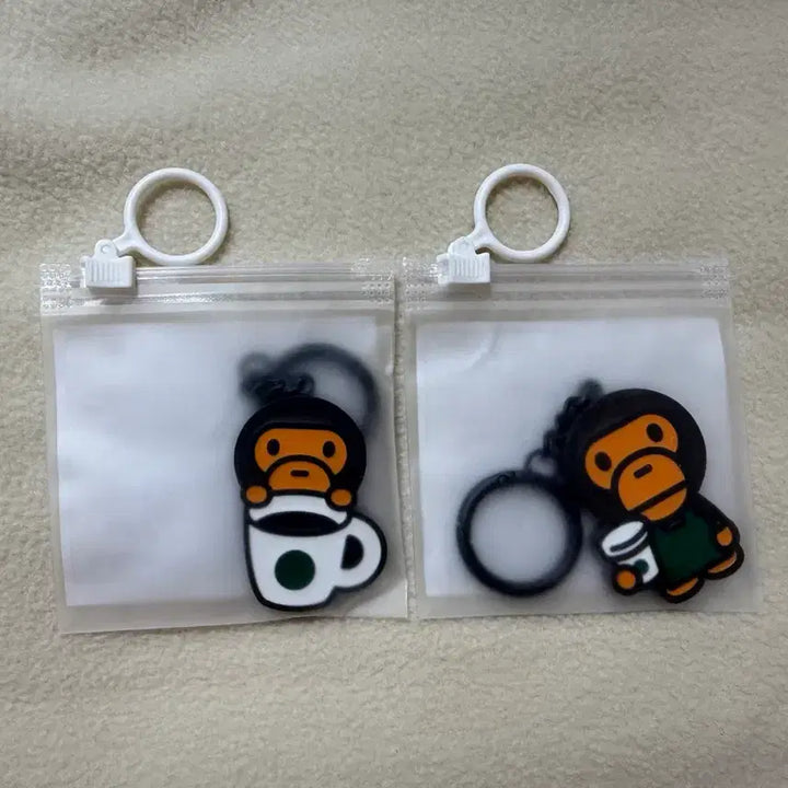 [BUNJANG] Starbucks Baby Milo Keychain Bundle / 스타벅스 베이비 마일로 키링 2개 일괄가격