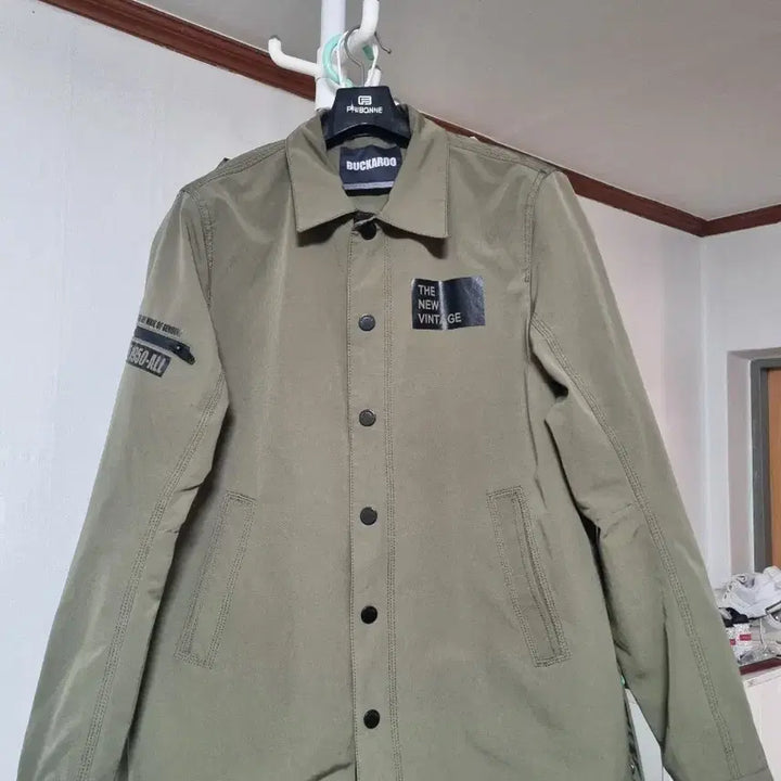 [BUNJANG] BUCKAROO Khaki Field Jacket (Size 105) / (새옷 수준)BUCKAROO 카키색 야상 점퍼 105사이즈