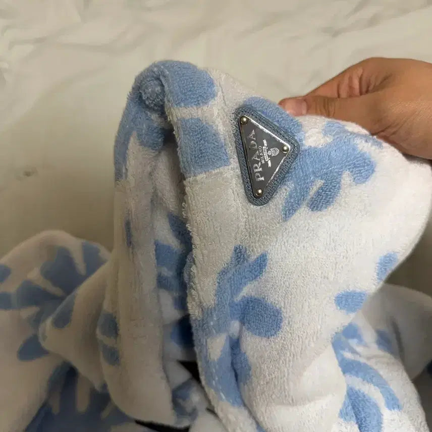 [BUNJANG] Prada Flower Embroidered Hoodie 105 / (새상품)프라다 플라워 자수 후드티 105