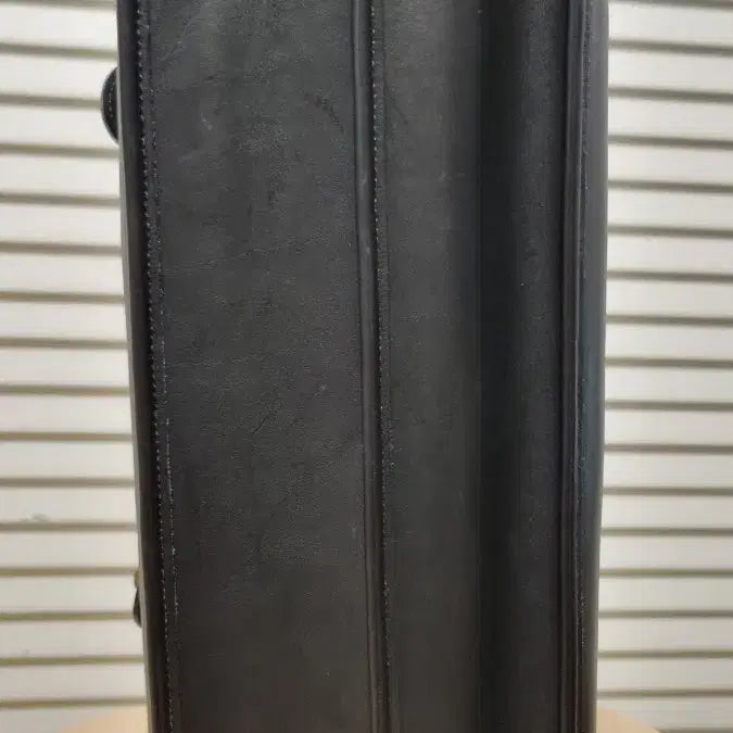 [BUNJANG] Leather Briefcase / 가죽 브리프케이스