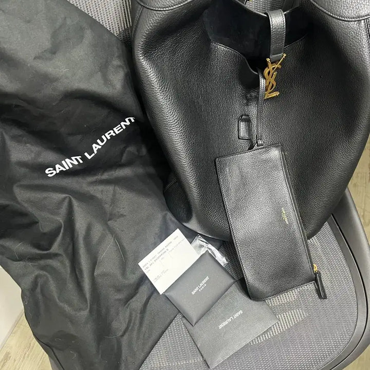 [BUNJANG] Saint Laurent Large Soft Hobo Bag / 생로랑 라지 소프트 호보백