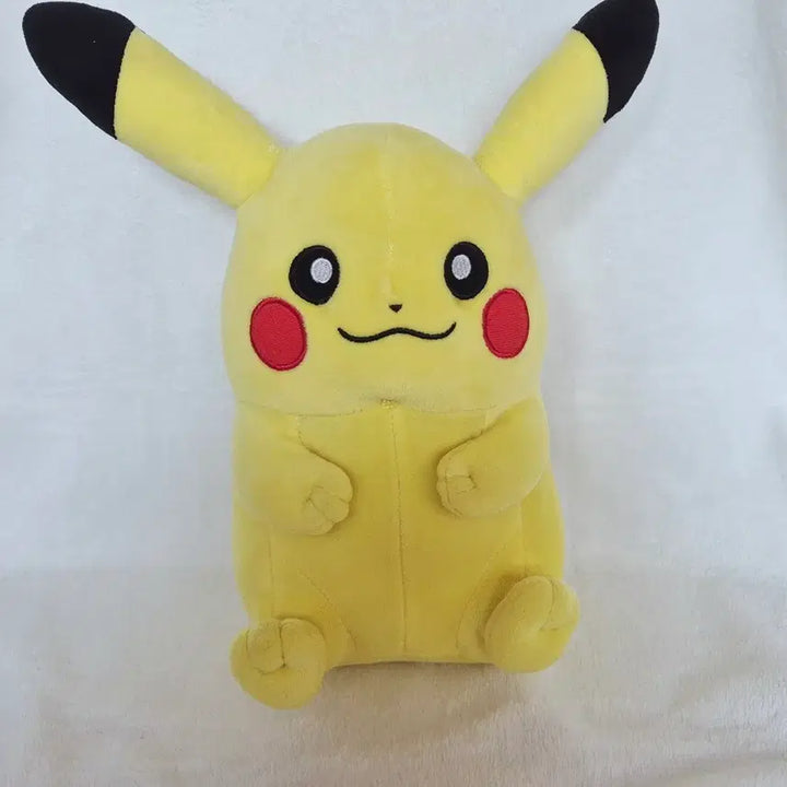 [BUNJANG] Pokemon Pikachu 32cm Stuffed Toy / 피카츄 인형 32cm