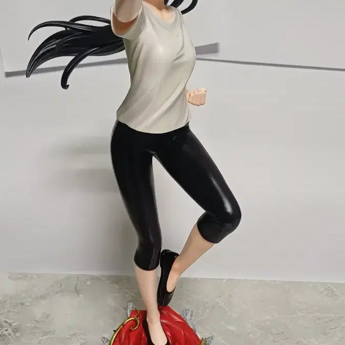 [BUNJANG] Spy x Family Yor Forger "Kung Fu" Resin Statue / 스파이패밀리 요르포저 레진 피규어