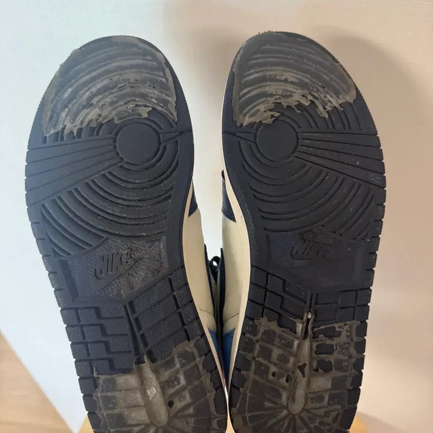 [BUNJANG] Jordan 1 Obsidian Sneakers / 조던1  옵시디언 285