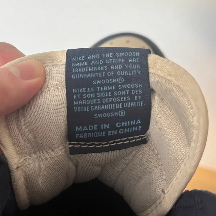 [BUNJANG] Jordan 1 Obsidian Sneakers / 조던1  옵시디언 285