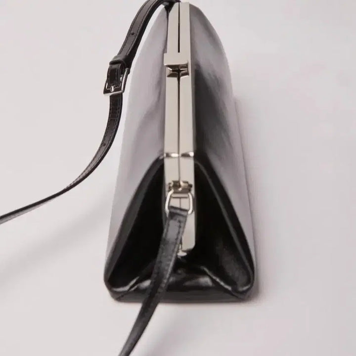 [BUNJANG] Fleur Sage Mini Frame Bag Black / 플로르 세이지 미니 프레임 백 블랙