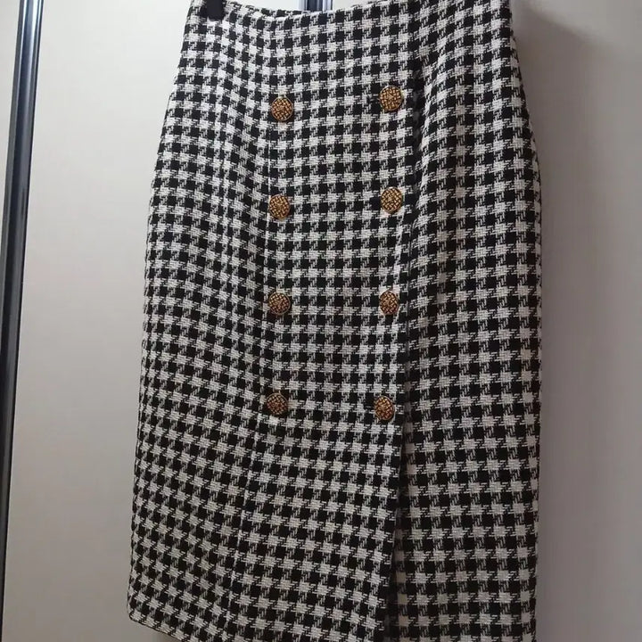 [BUNJANG] MojoSphin Houndstooth Check Tweed Skirt / 모조에스핀 하운드투스 체크 금장 버튼 트위드 스커트