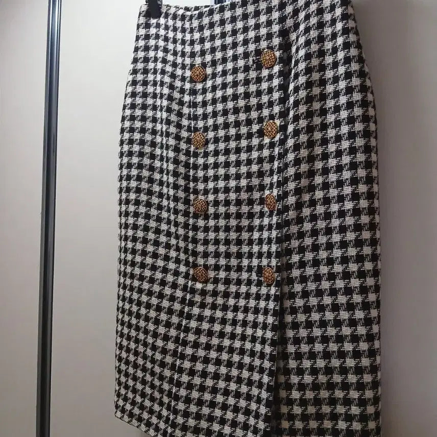 [BUNJANG] MojoSphin Houndstooth Check Tweed Skirt / 모조에스핀 하운드투스 체크 금장 버튼 트위드 스커트