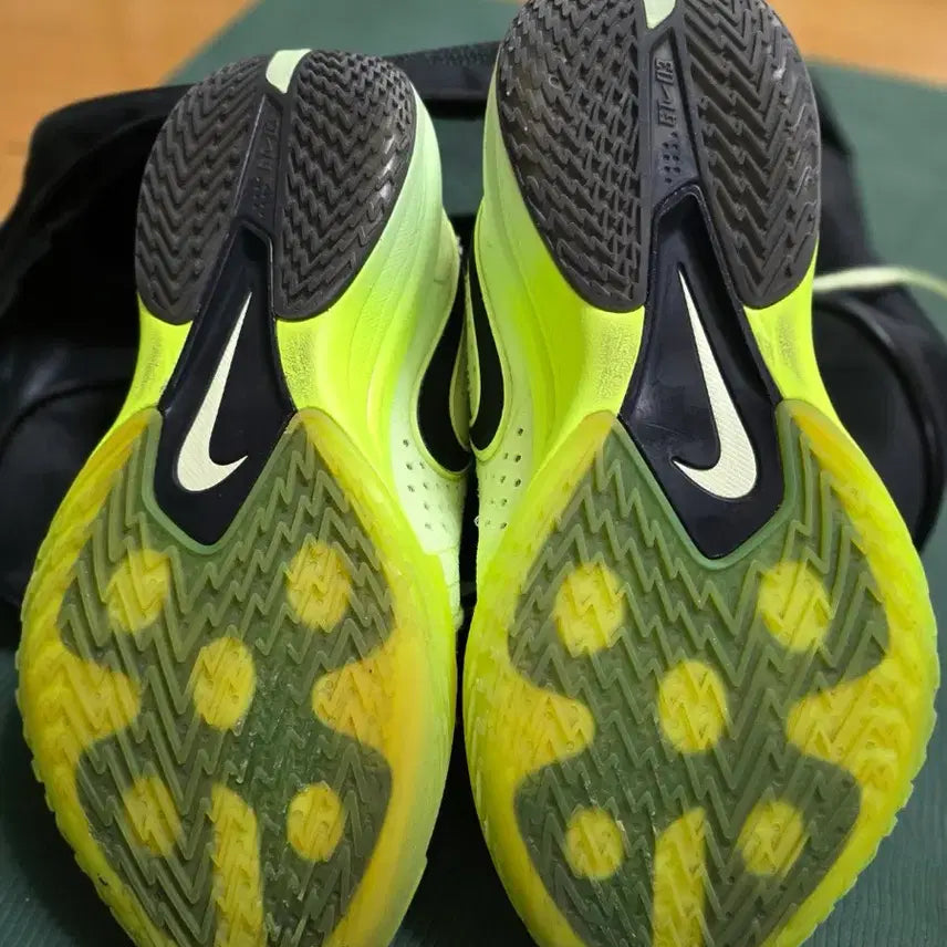 [BUNJANG] Nike GT Cut 3 Basketball Shoes / 나이키 GT 컷 3 형광 농구화