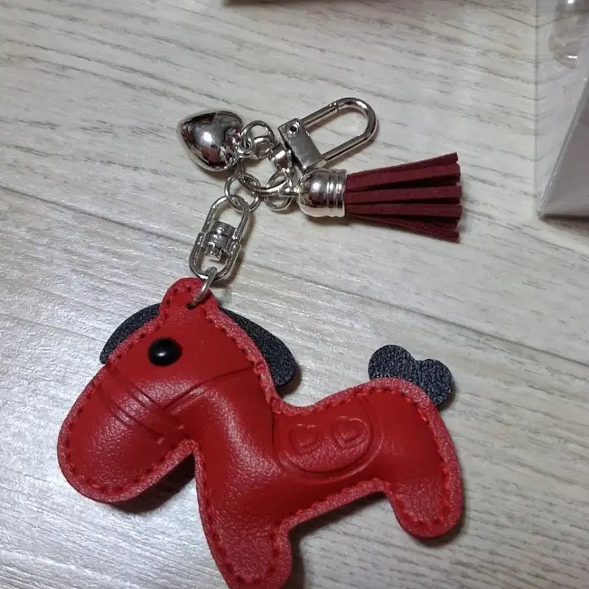 [BUNJANG] General Red Horse Leather Keychain / 가죽소재 붉은말의해  키링(무료배송)