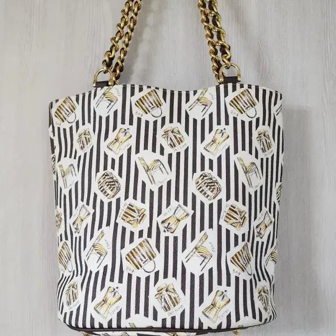 [BUNJANG] Henri Bendel Vintage Leather Centennial Stripes Bucket Bag / Henri Bendel 빈티지 가죽 버킷백
