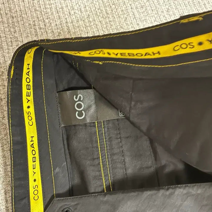 [BUNJANG] Cos Yeboah Collaboration Cargo Pants / Cos 코스 x yeboah 콜라보 한정판 세트