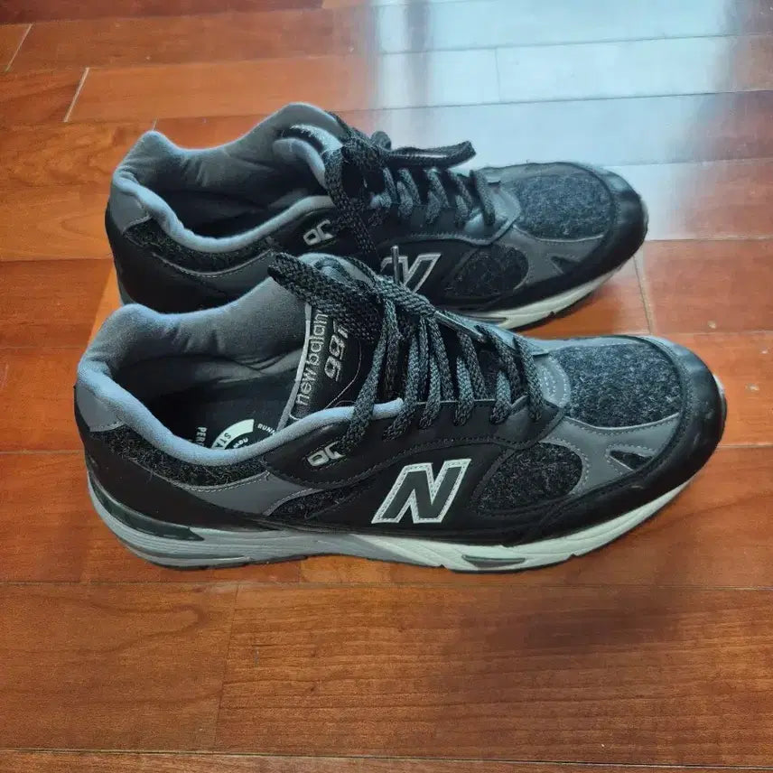 [BUNJANG] New Balance 991 Black/Grey Sneakers (Size 290) / 뉴발란스 991 블랙/회색 운동화 290사이즈